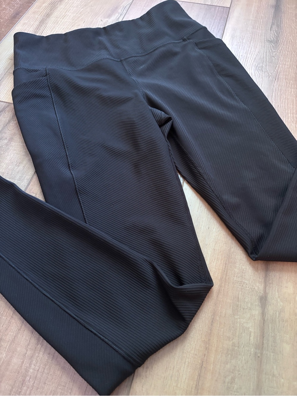 Athleta Salutation Stash Rib Mix Black Tight